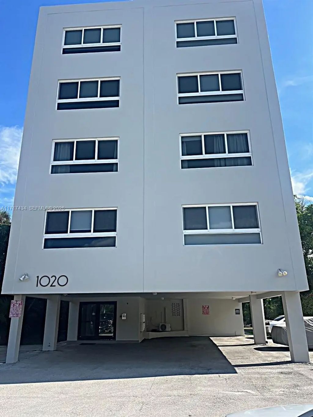 1020 94th Street #203, Bay Harbor Islands