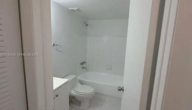 4 of 7 - 271 Nw 177th Street #b-216, Miami Gardens, FL