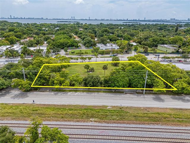 2 of 5 - 5220 Biscayne, Miami, FL