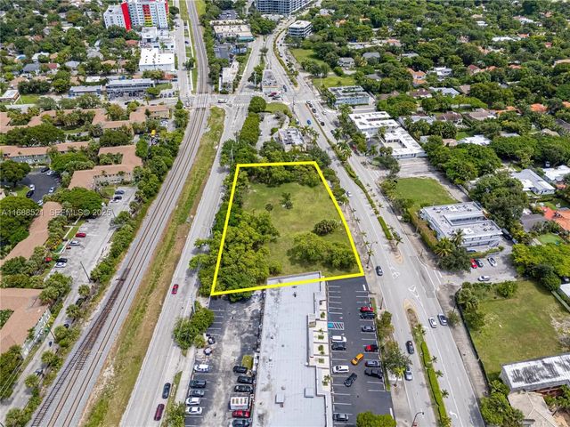 3 of 5 - 5220 Biscayne, Miami, FL