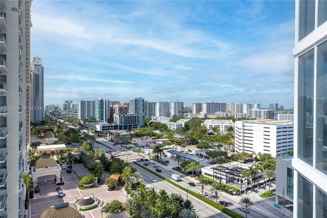5 of 32 - 18001 Collins Avenue #1214- 1215, Sunny Isles Beach, FL