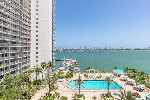 3 of 27 - 7601 E Treasure Drive #1108, North Bay Village, FL