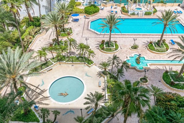 4 of 27 - 7601 E Treasure Drive #1108, North Bay Village, FL