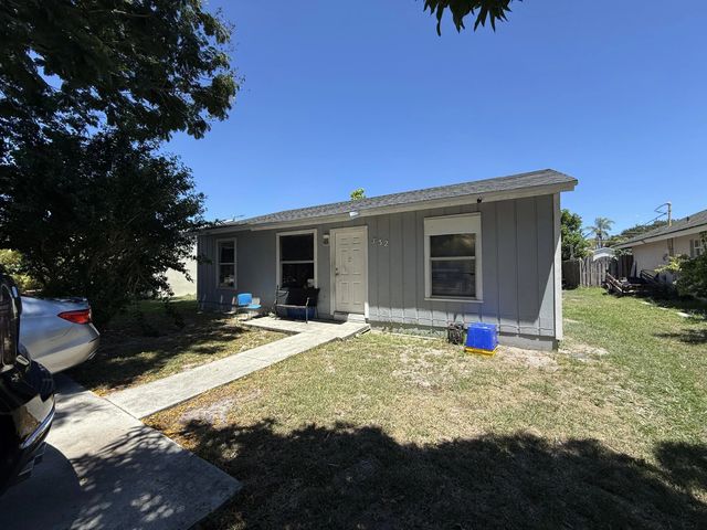 332 Fleming Avenue, Greenacres