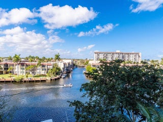 Photo of Listing #F10521367