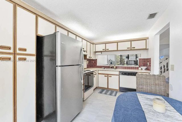 5 of 10 - 4575 S Carambola Circle S #27206, Coconut Creek, FL