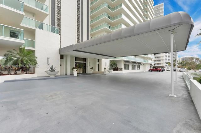 2 of 40 - 3900 Galt Ocean Drive #506, Fort Lauderdale, FL