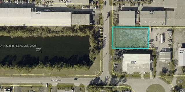 2513 Ne 9th Avenue, Cape Coral