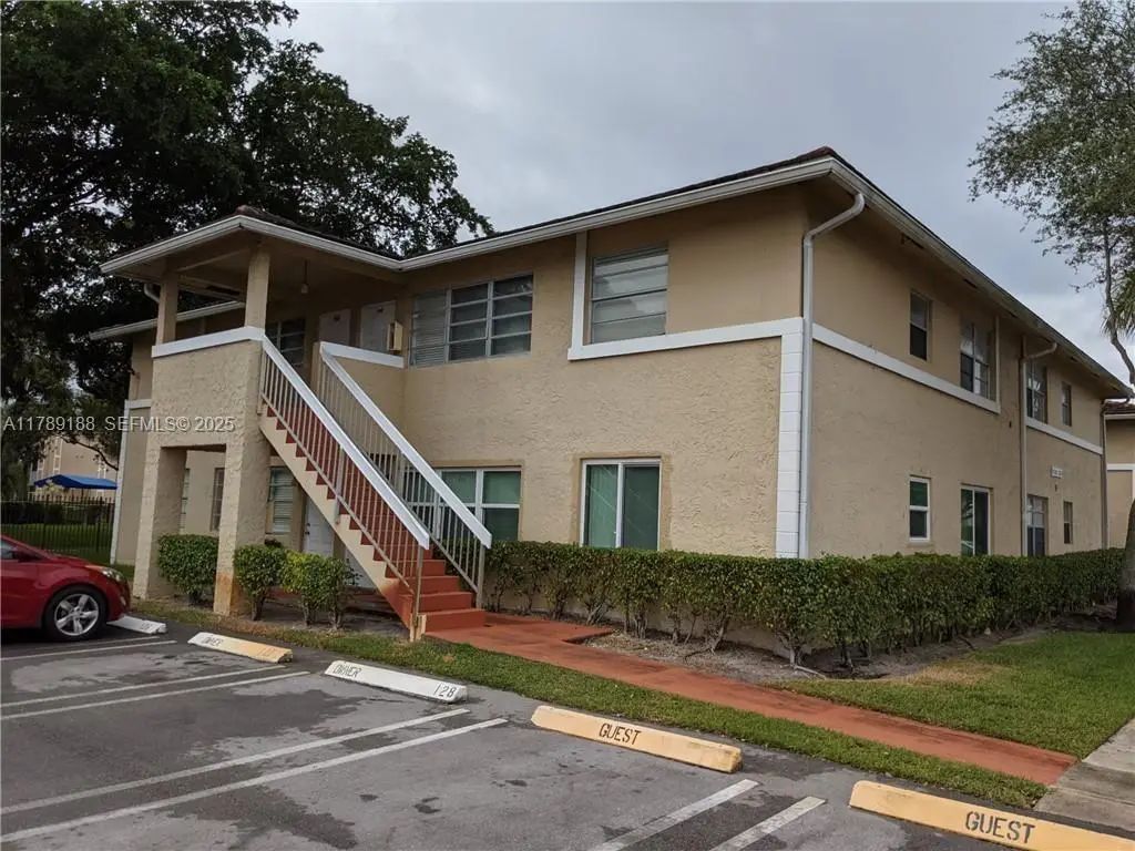 10192 Twin Lakes Drive #14-f, Coral Springs