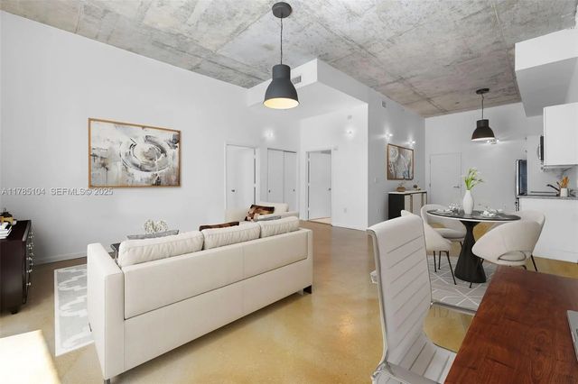 2 of 31 - 2001 Meridian Avenue #412, Miami Beach, FL