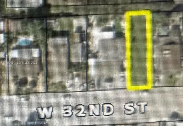 137 W 32 Street, Hialeah