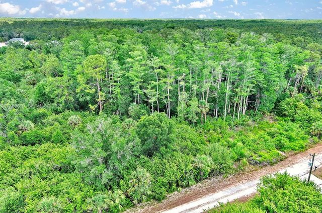 5 of 15 - 520 Woodman Drive, Lehigh Acres, FL