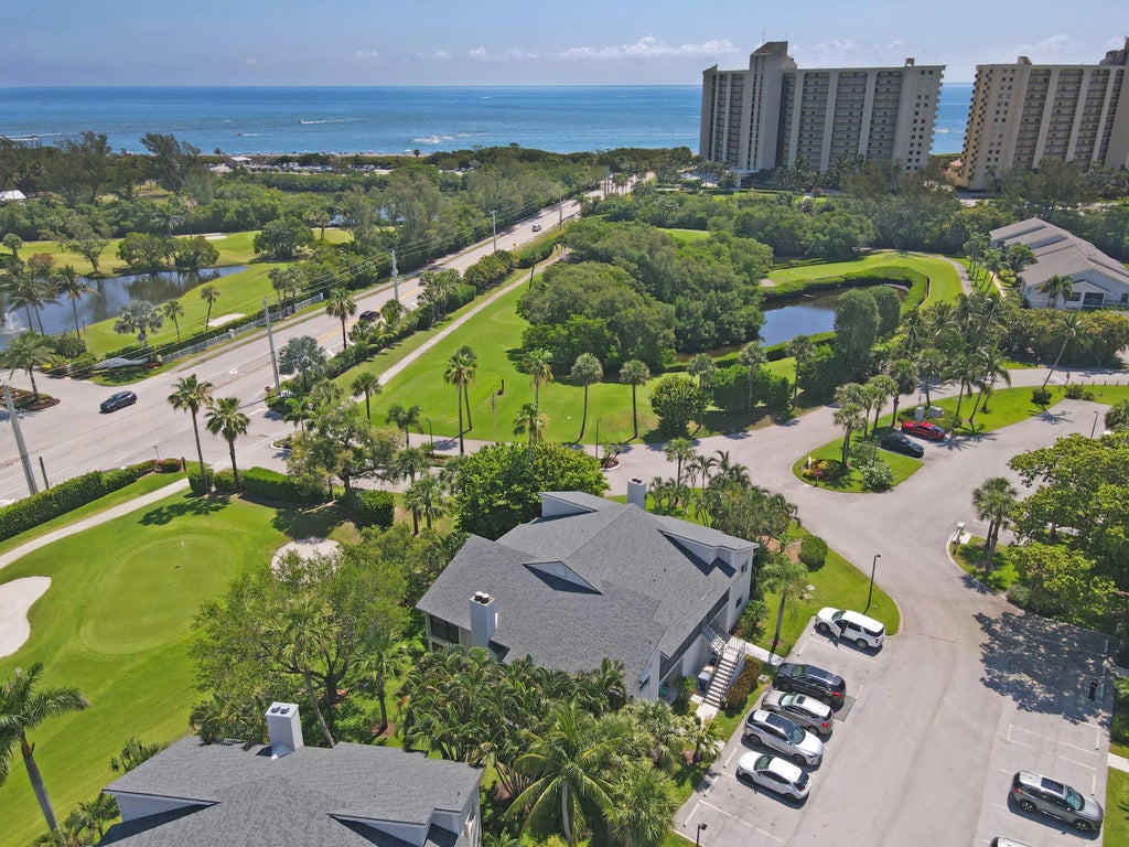 102 Clubhouse Circle, Jupiter