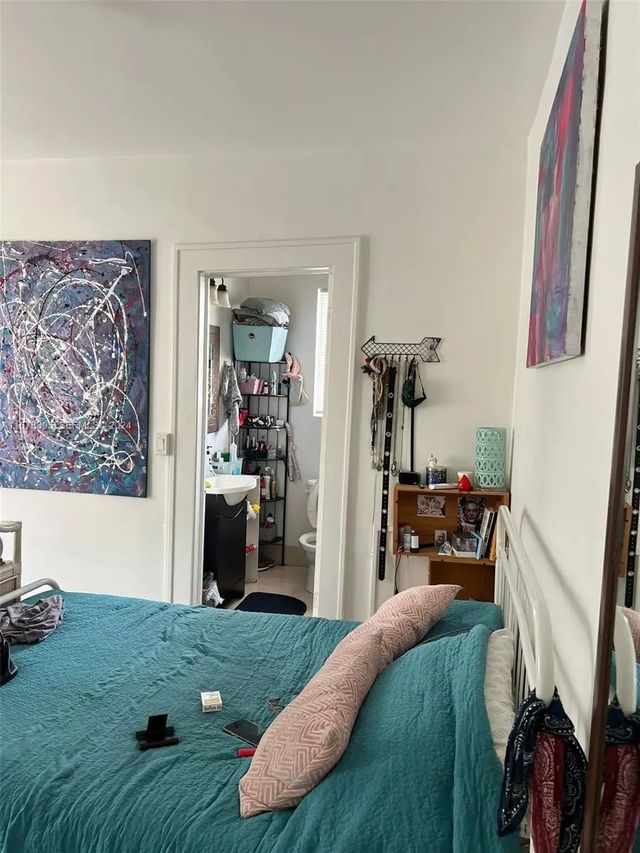 3 of 12 - 642 Michigan Avenue #29, Miami Beach, FL