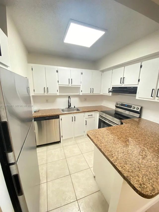 2 of 52 - 2029 Nw 46th Avenue #e308, Lauderhill, FL