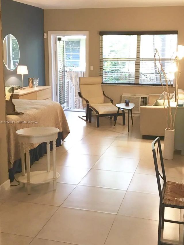 5 of 9 - 1228 Pennsylvania Avenue #2, Miami Beach, FL