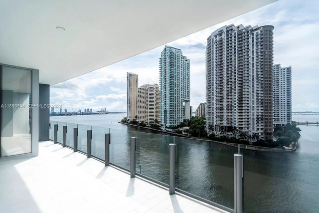 300 Biscayne Blvd Way #902, Miami