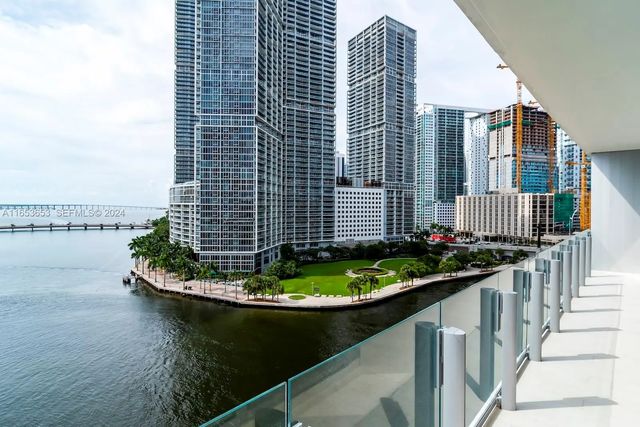 3 of 31 - 300 Biscayne Blvd Way #902, Miami, FL