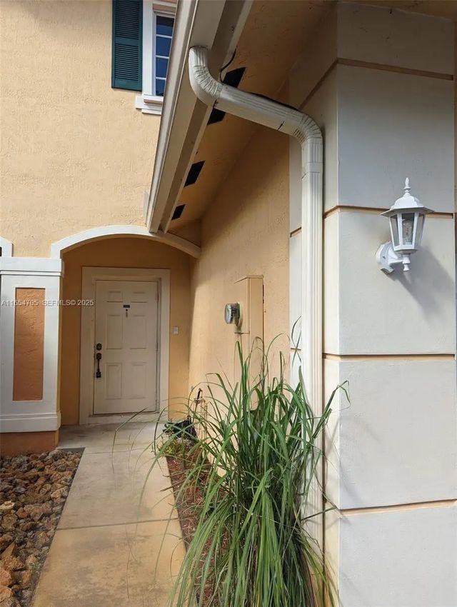 2 of 21 - 6407 Catalina Lane #6407, Tamarac, FL