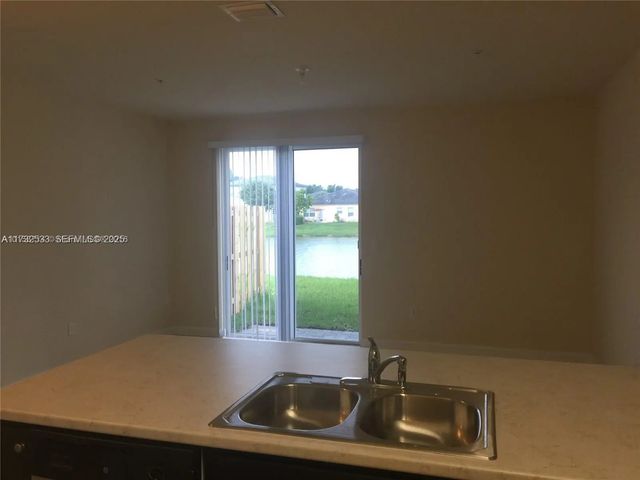 2 of 3 - 2819 Se 1st Drive #6, Homestead, FL