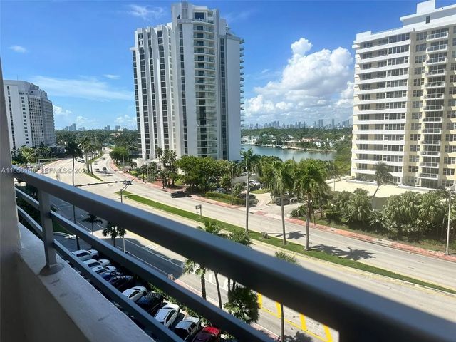 2 of 27 - 5555 Collins Avenue #8z, Miami Beach, FL