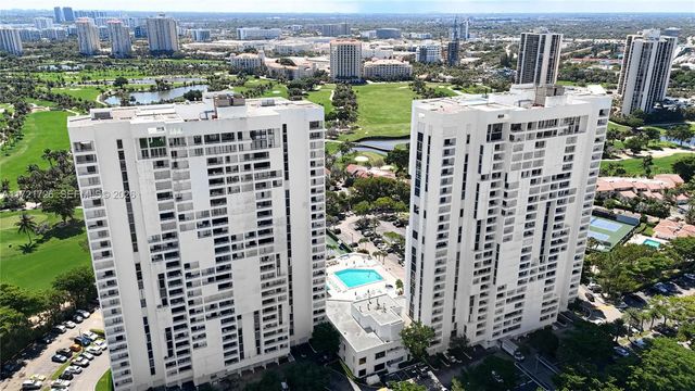 2 of 57 - 20225 Ne 34th Court #817, Aventura, FL