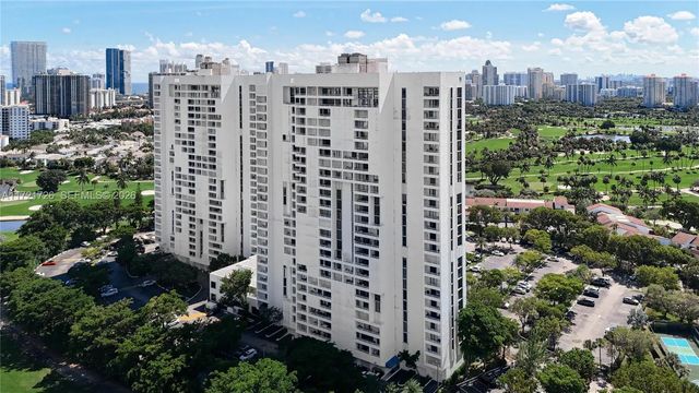 3 of 57 - 20225 Ne 34th Court #817, Aventura, FL