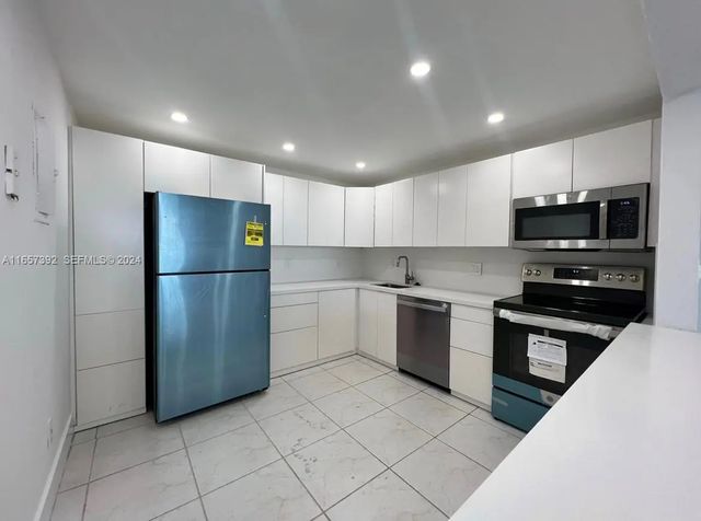 13499 Biscayne Boulevard #1405, North Miami