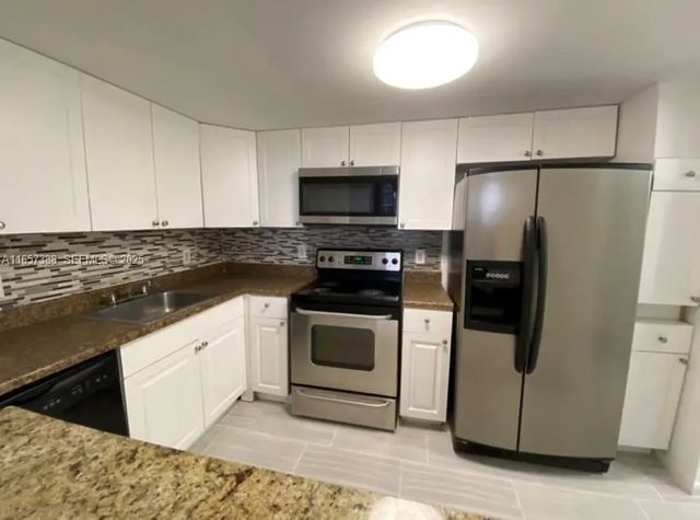 3 of 32 - 13499 Biscayne Boulevard #1507, North Miami, FL
