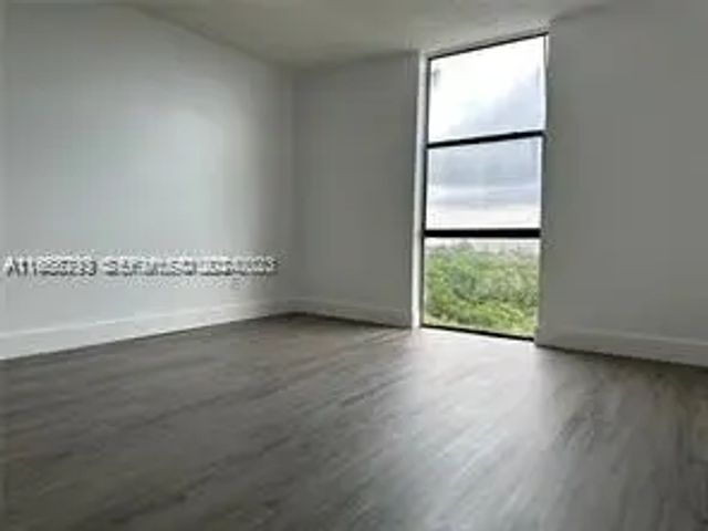 5 of 13 - 13499 Biscayne Boulevard #801, North Miami, FL