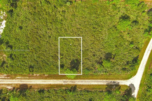 3 of 14 - 642 Vasser Avenue S, Lehigh Acres, FL