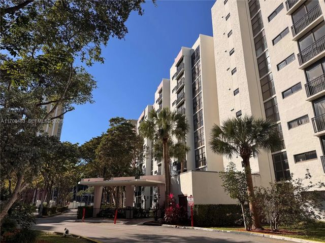 16919 N Bay Road #117, Sunny Isles Beach
