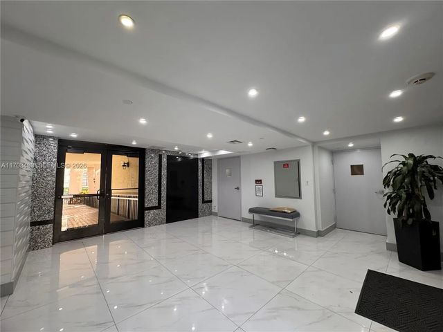 2 of 20 - 16919 N Bay Road #117, Sunny Isles Beach, FL