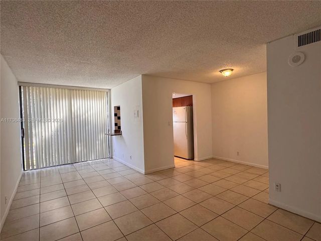 5 of 20 - 16919 N Bay Road #117, Sunny Isles Beach, FL