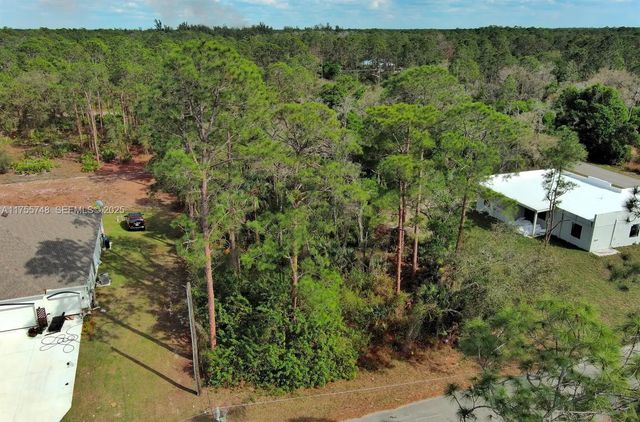 3 of 20 - 1702 Greenwood Avenue, Lehigh Acres, FL