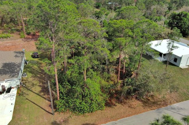4 of 20 - 1702 Greenwood Avenue, Lehigh Acres, FL