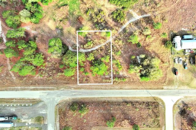 2 of 24 - 565 Summit Avenue S, Lehigh Acres, FL
