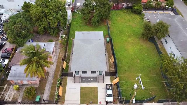 679 Nw 30th Street, Miami