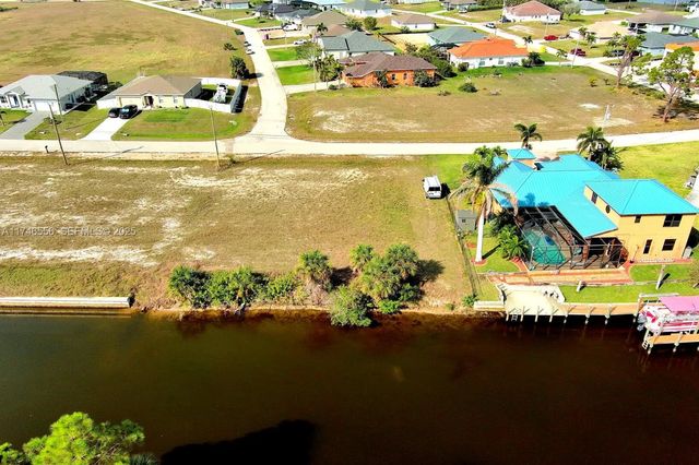 4 of 26 - 1939 Nw 34th Place, Cape Coral, FL