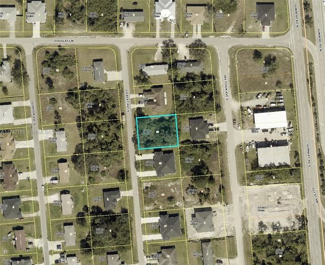 109/111 Gilbert Avenue S, Lehigh Acres
