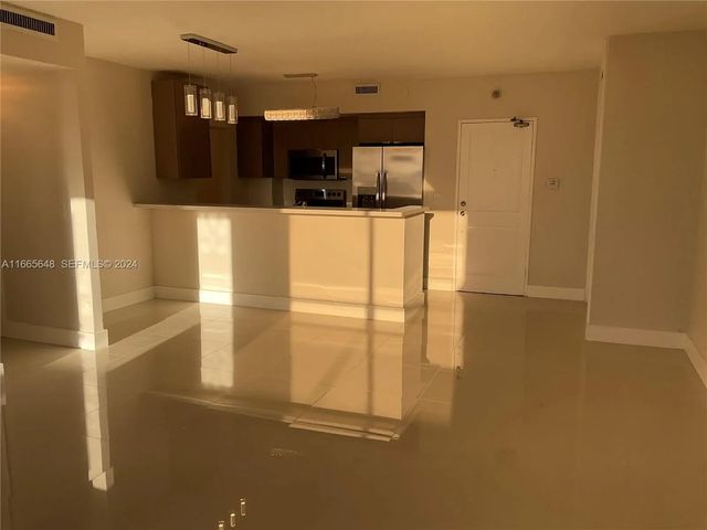 3 of 36 - 10185 Collins Avenue #406, Bal Harbour, FL