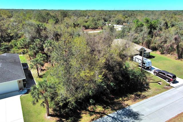 5 of 19 - 205 Ferdon Circle, Port Charlotte, FL