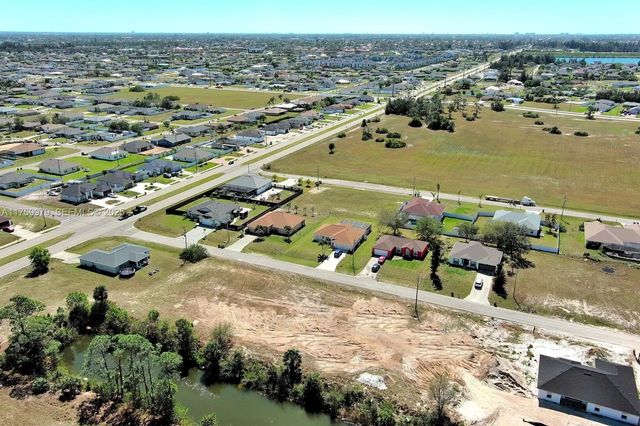 3 of 29 - 1611 Nw 2nd Street, Cape Coral, FL