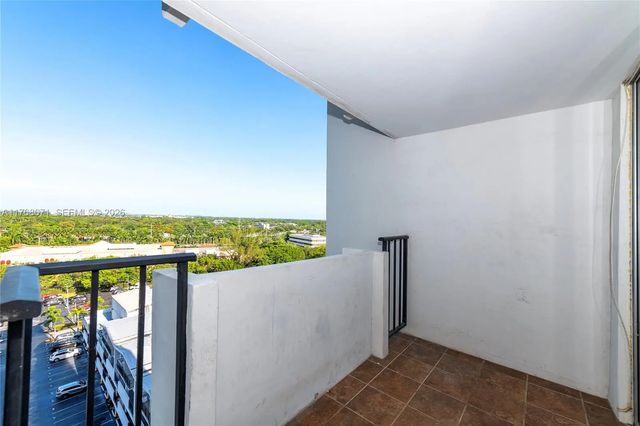 2 of 20 - 2750 Ne 183rd Street #1207, Aventura, FL