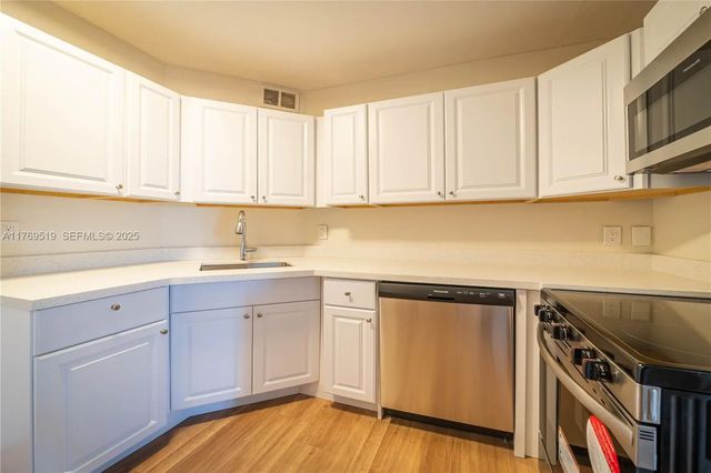 3 of 27 - 3301 Spanish Moss Terrace #802, Lauderhill, FL