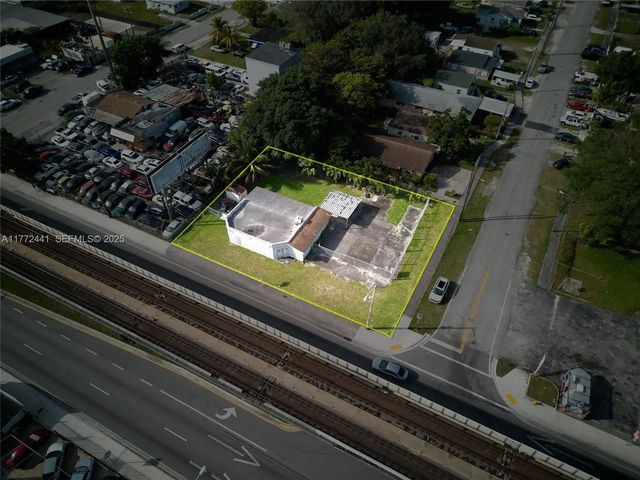 5832 Nw 27th Avenue, Miami