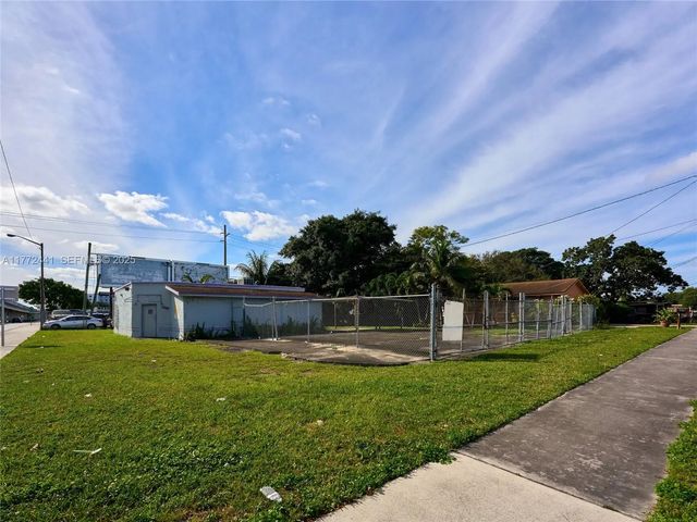3 of 9 - 5832 Nw 27th Avenue, Miami, FL