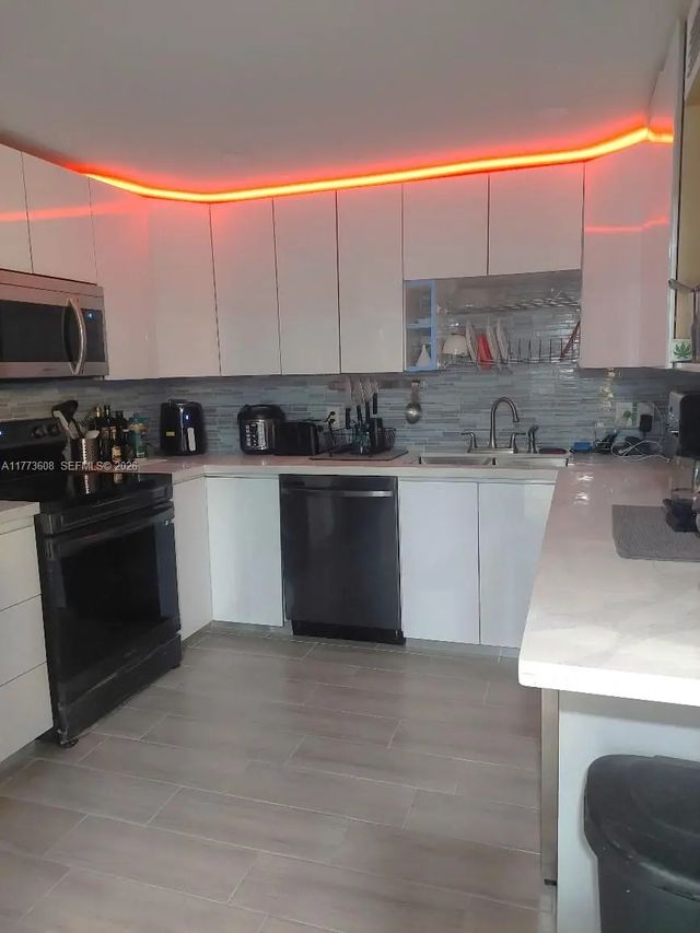 3 of 40 - 16300 Golf Club Road #apt 317, Weston, FL