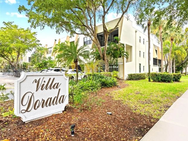 20401 Ne 30th Avenue #410-8, Aventura