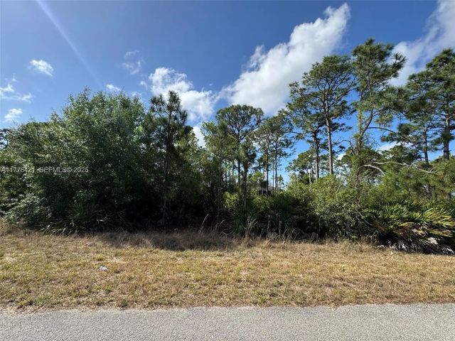 2 of 2 - 1240 Burbeck Street, Fort Myers, FL